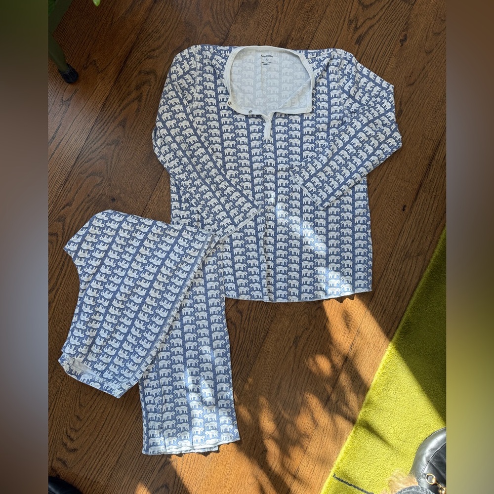 Roller rabbit pajamas size Small